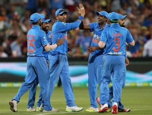 India beat Australia in 1st T20 to lead series by 1-0.