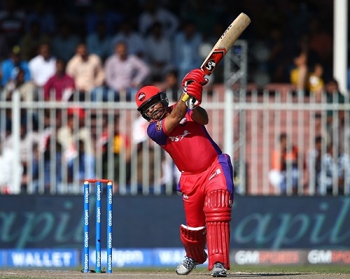 Virender Sehwag hits hundred in MCL