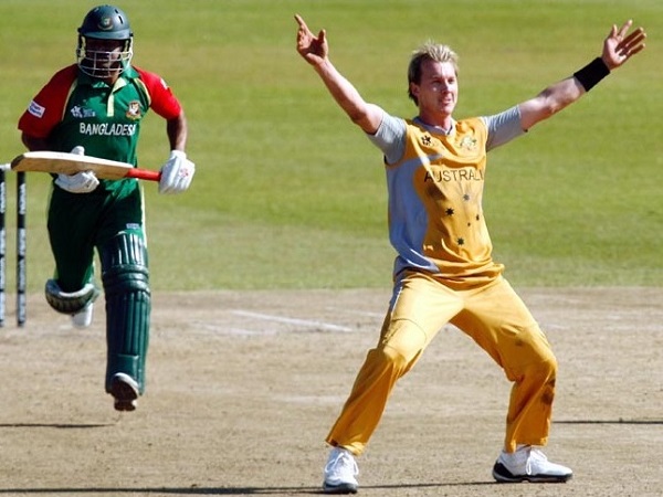 Brett Lee took first hat-trick of T20I cricket against Bangladesh in t20 world cup 2007